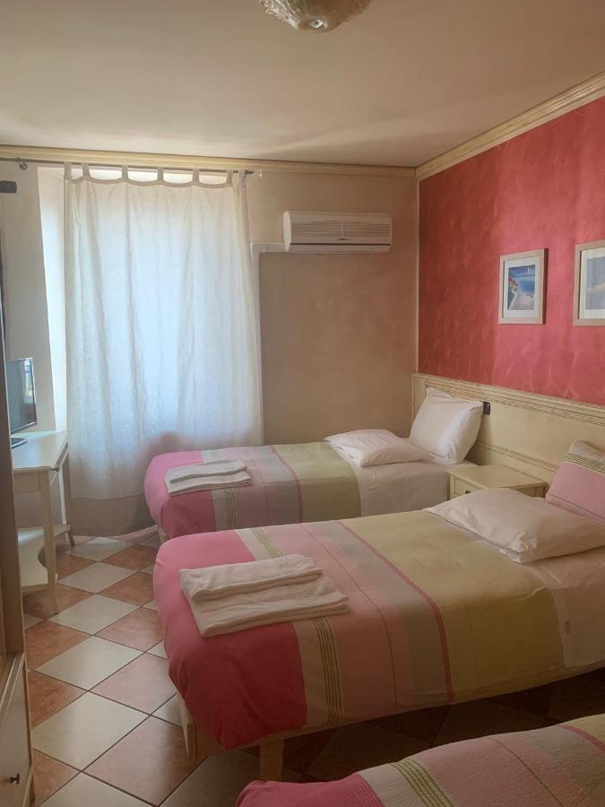 Hotel Due Colonne San Bonifacio Exteriör bild